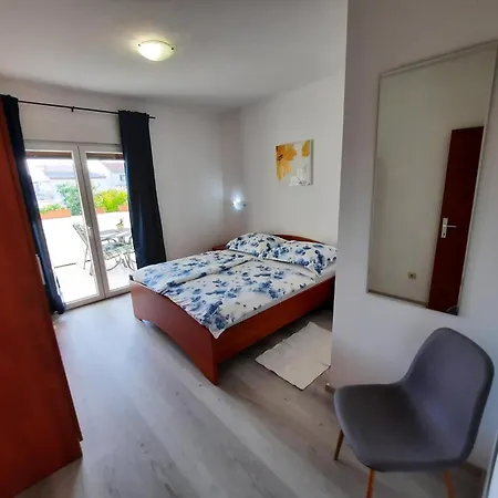 Gemuetliche Erdgeschossferienwohnung Mit Balkon